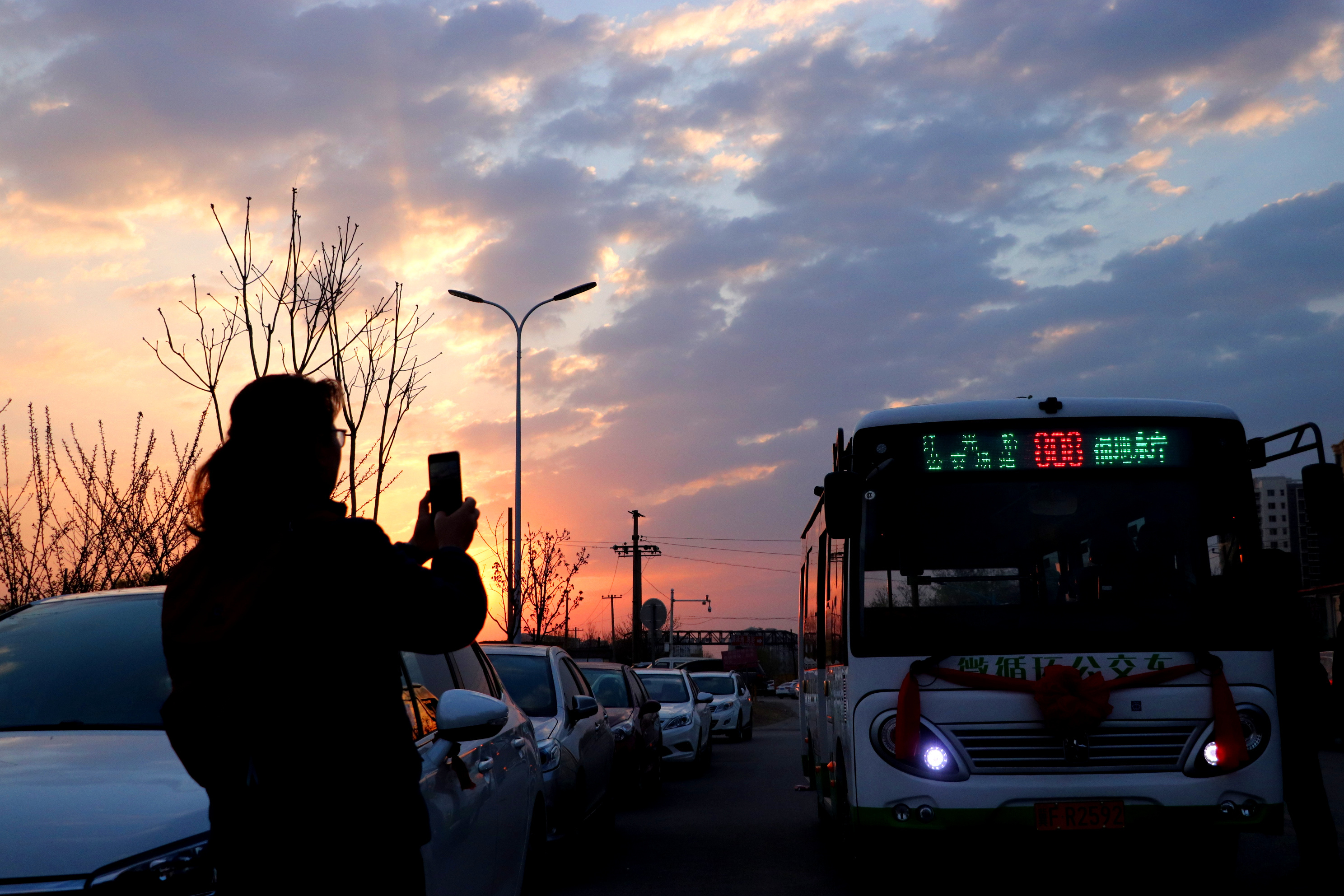 保定公交开新线路 走街串巷，打通老城交通“微循环”
